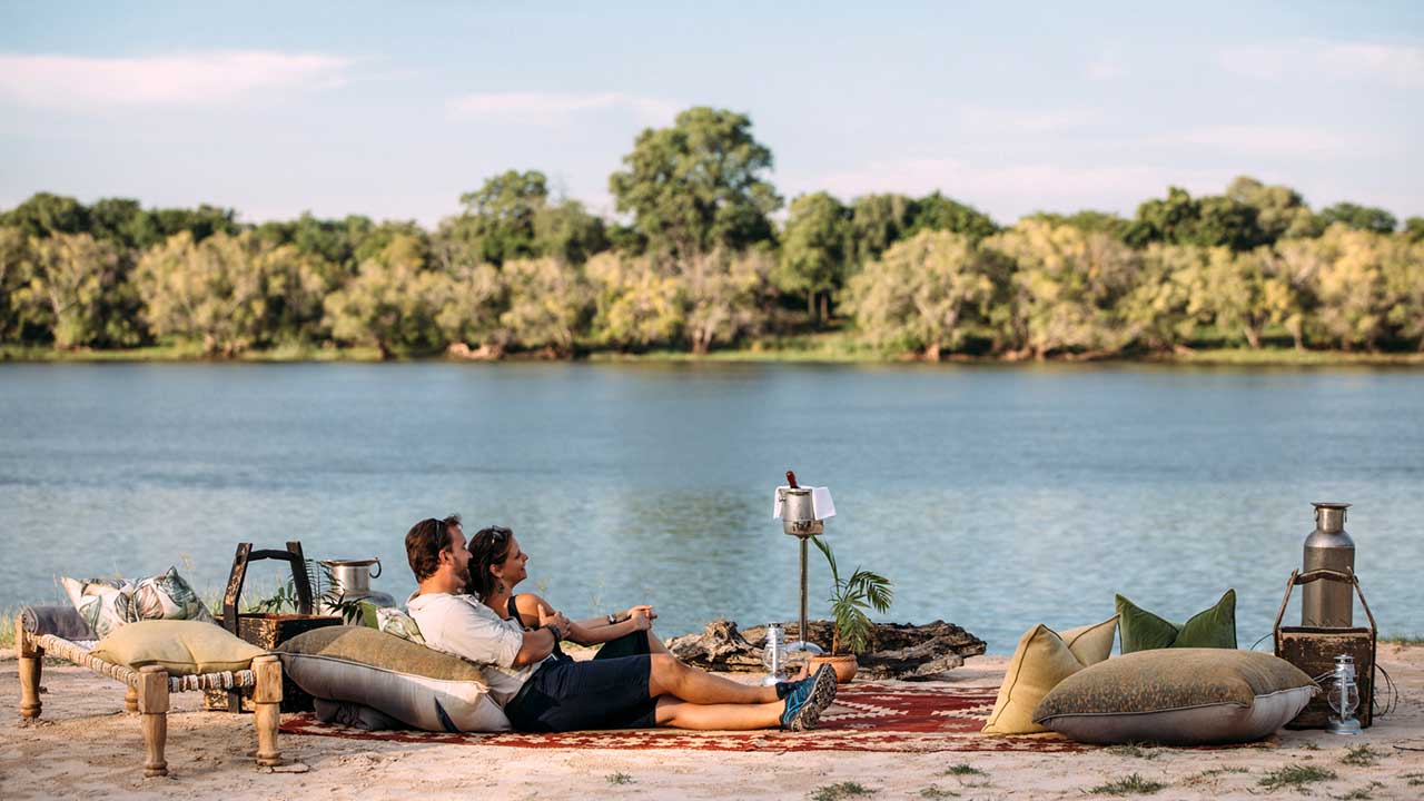 Old Drift Lodge on the banks of the Zambezi